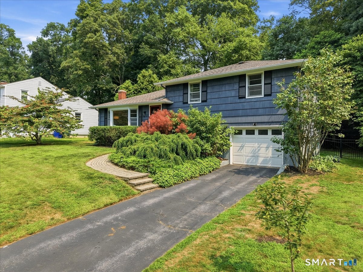 61 Hilltop Road