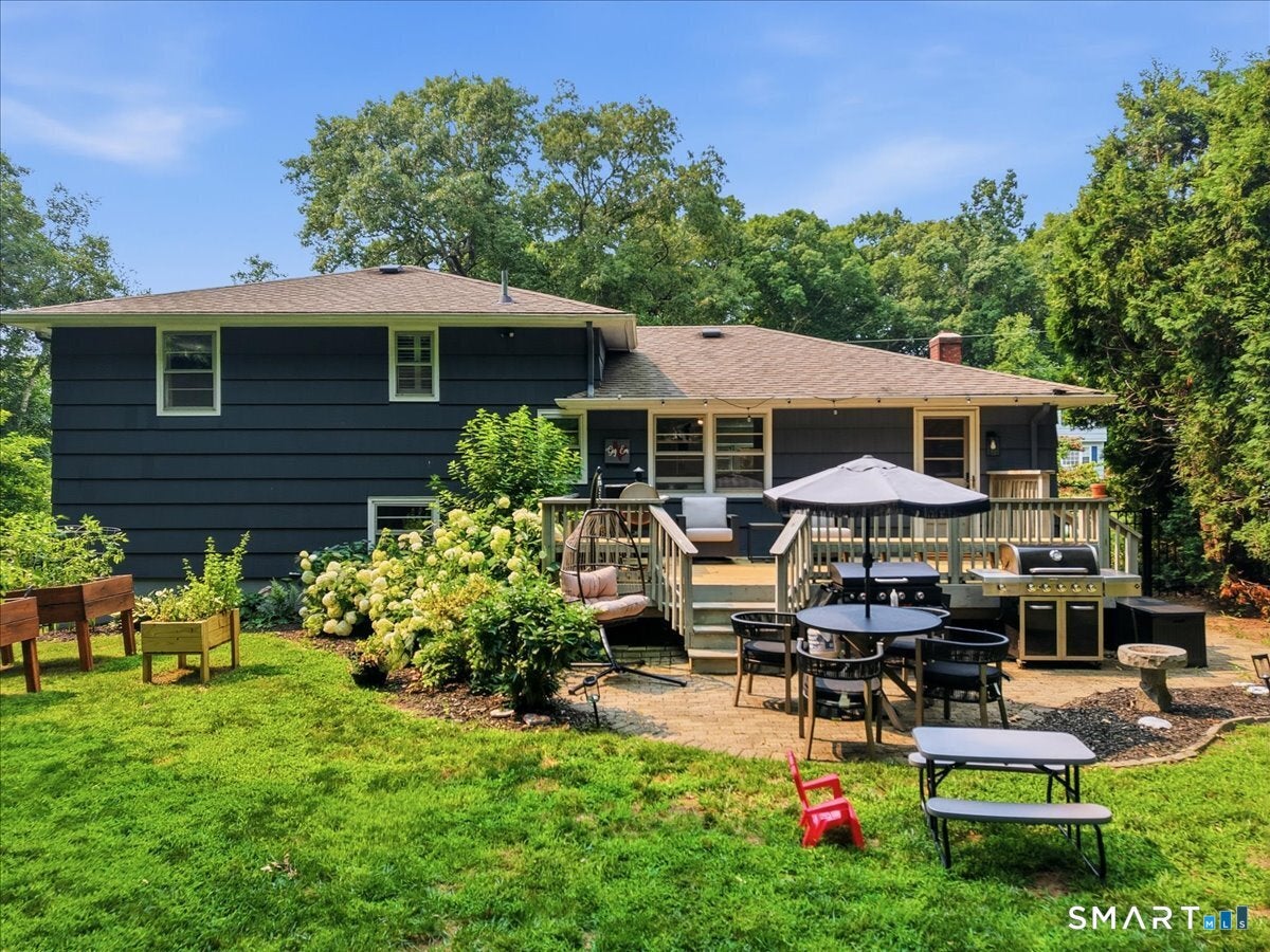 61 Hilltop Road