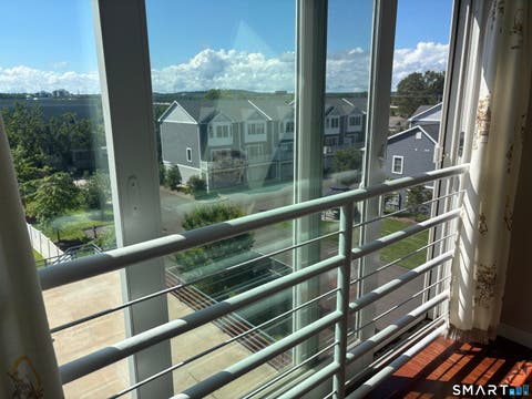 Tiny photo for 133 Harbor Close #133, New Haven, CT 06519 (MLS # 24201716)