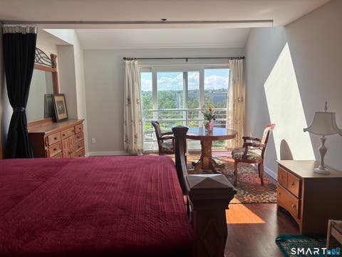 Tiny photo for 133 Harbor Close #133, New Haven, CT 06519 (MLS # 24201716)