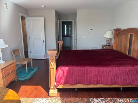 Tiny photo for 133 Harbor Close #133, New Haven, CT 06519 (MLS # 24201716)