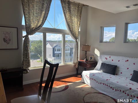 Tiny photo for 133 Harbor Close #133, New Haven, CT 06519 (MLS # 24201716)