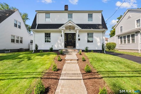 Photo of 33 Rivercliff Drive, Milford, CT 06460 (MLS # 24189741)