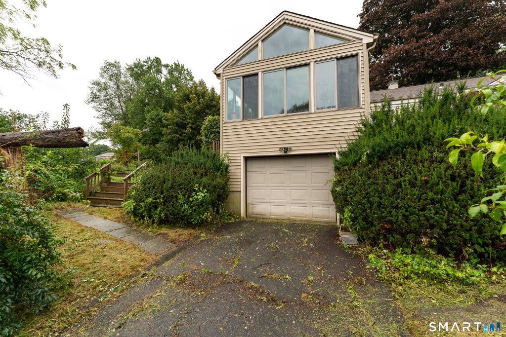 Photo of 114 Ball Pond Road, New Fairfield, CT 06812 (MLS # 24204354)