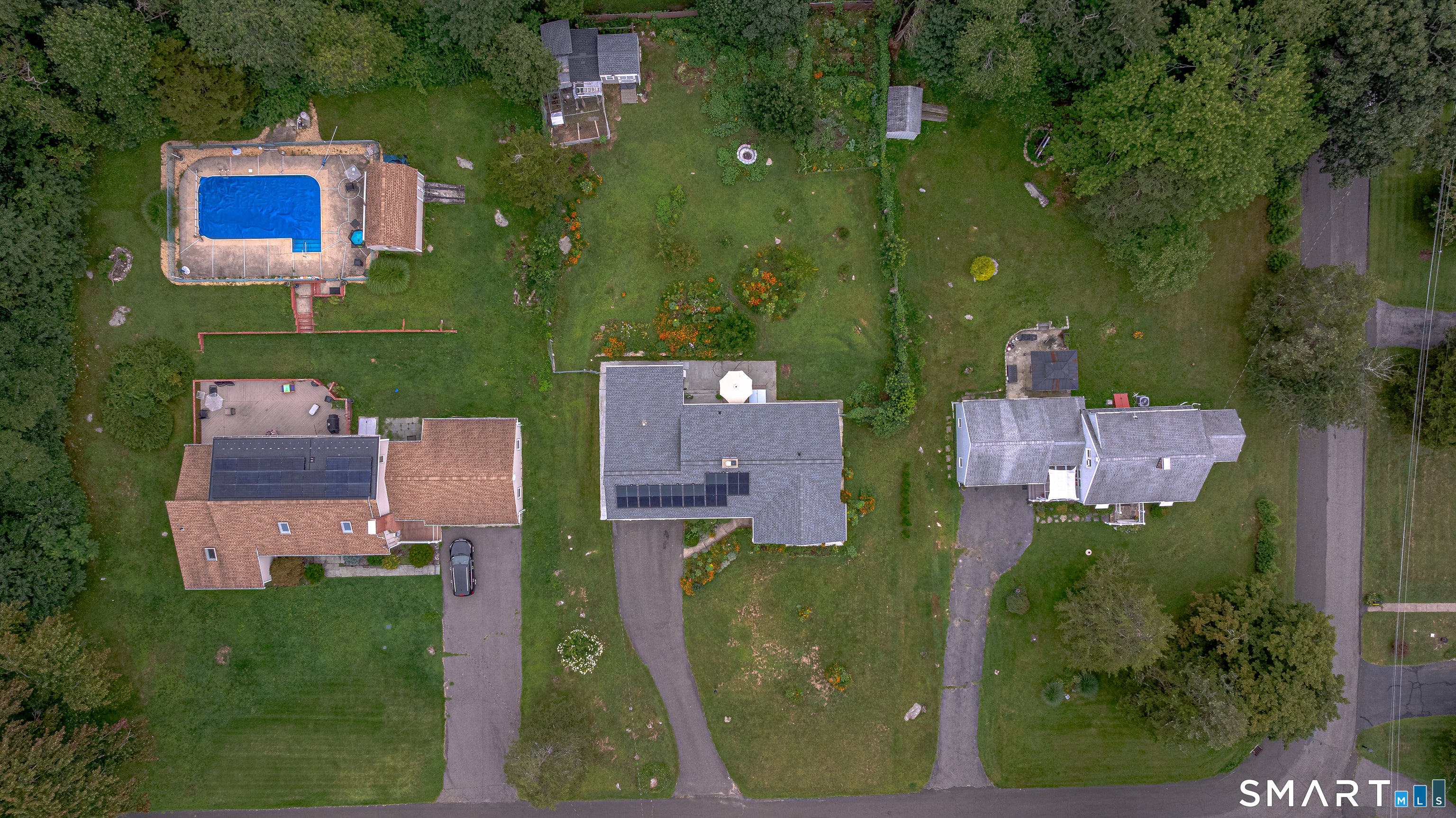 4 Mohawk Drive