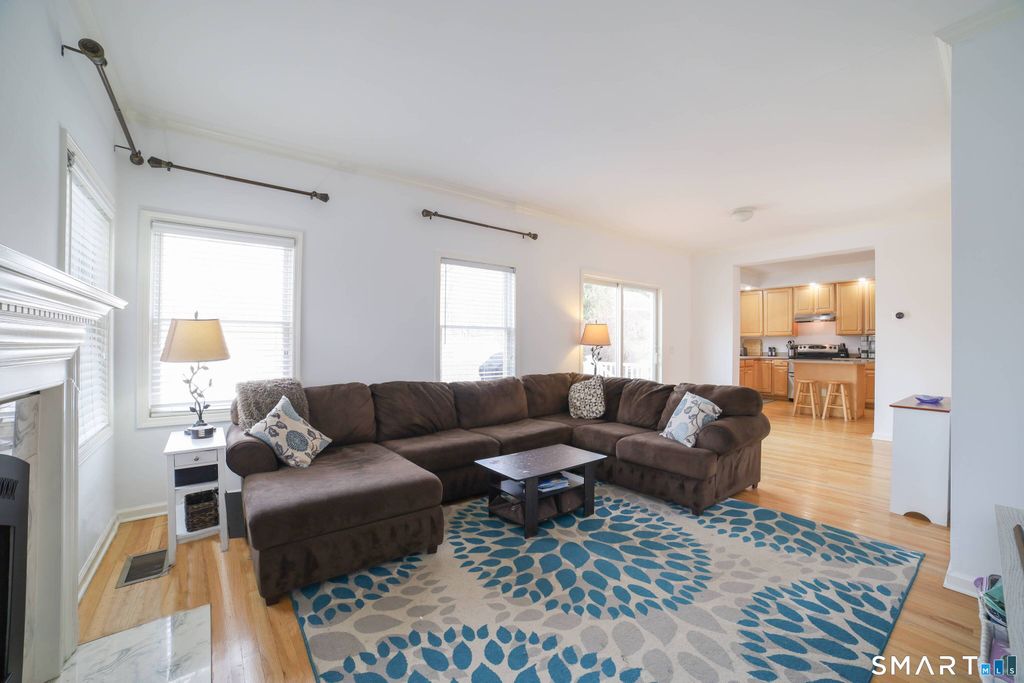 Photo of 16 Sunset Hill Avenue, Norwalk, CT 06851 (MLS # 24156584)