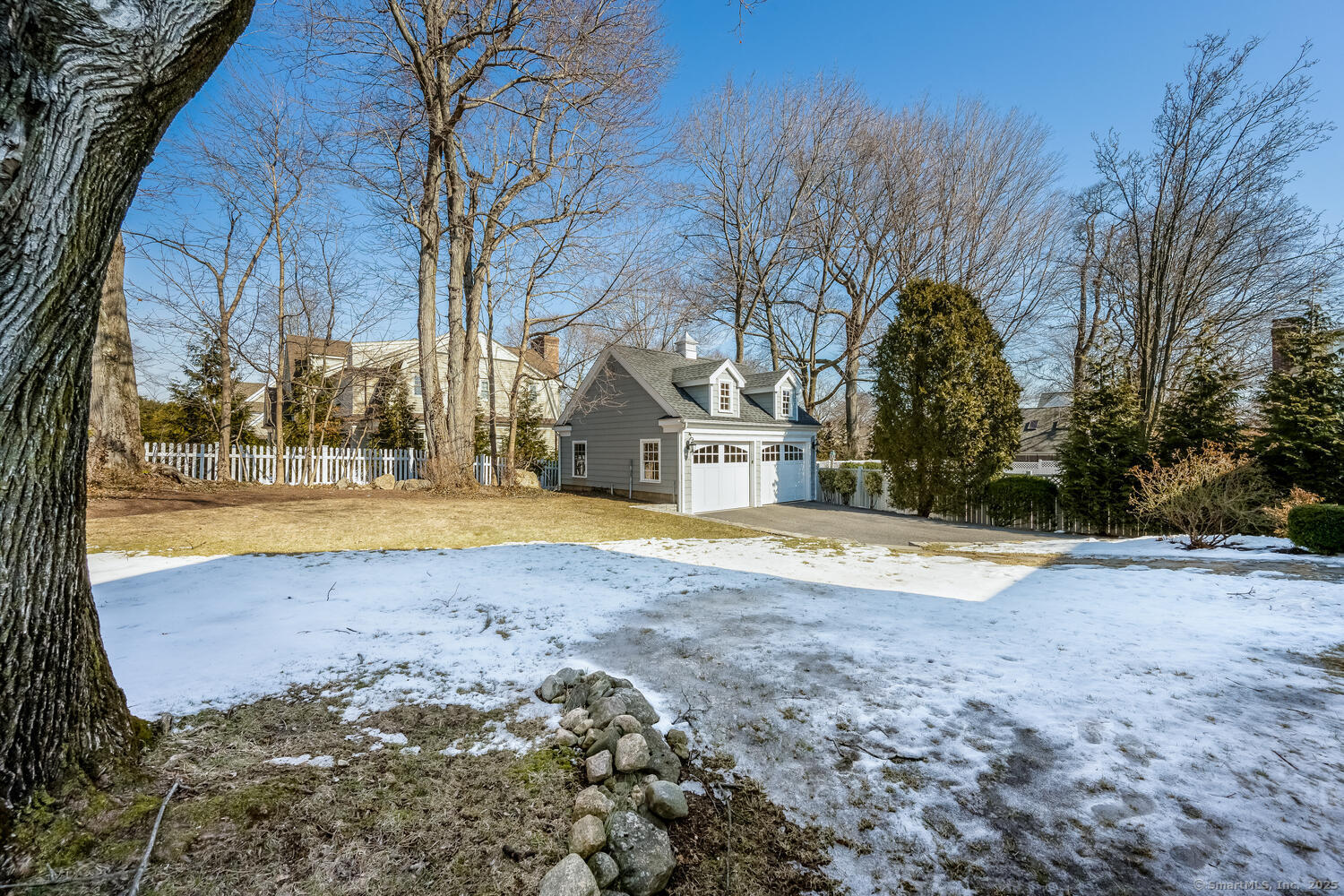 7 Clock Avenue, Darien, Connecticut image 32