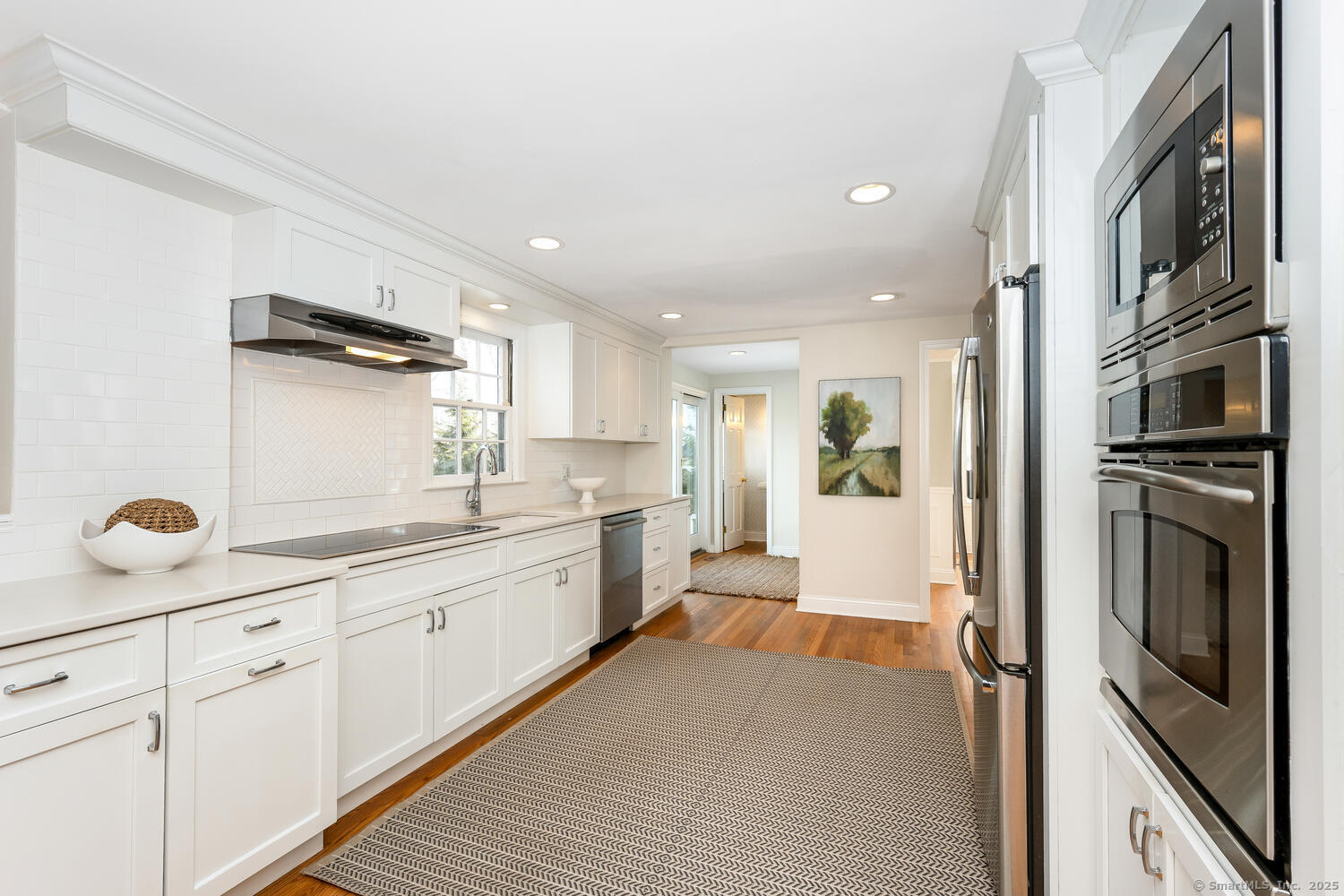 7 Clock Avenue, Darien, Connecticut image 9