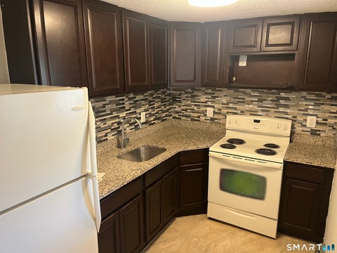 Tiny photo for 32 Cook Avenue #B27, Meriden, CT 06451 (MLS # 24199360)