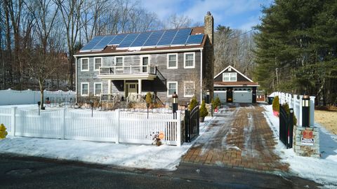 49 Quinebaug Avenue, Putnam, CT 06260 - #: 24074411