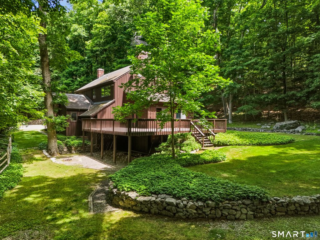 Photo of 5 Newtown Turnpike, Weston, CT 06883 (MLS # 24162524)