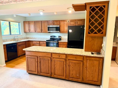 Tiny photo for 40 Crossroads Lane #40, Glastonbury, CT 06033 (MLS # 24135935)