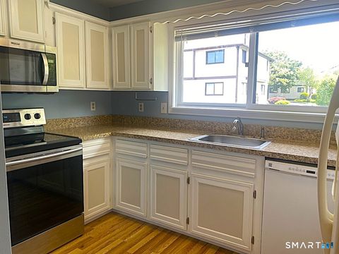 Tiny photo for 27 Crows Nest Lane #4B, Danbury, CT 06810 (MLS # 24150137)