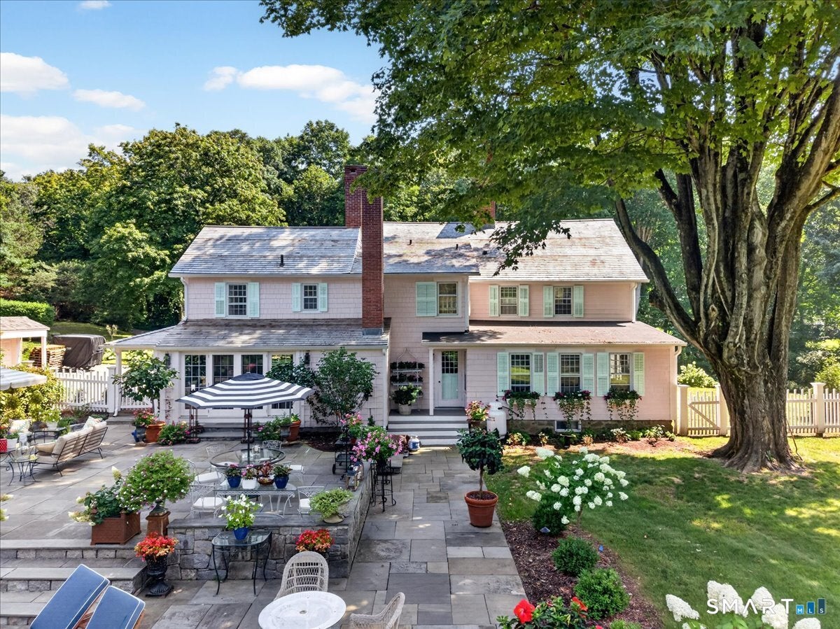 25 Johnny Cake Hill Road