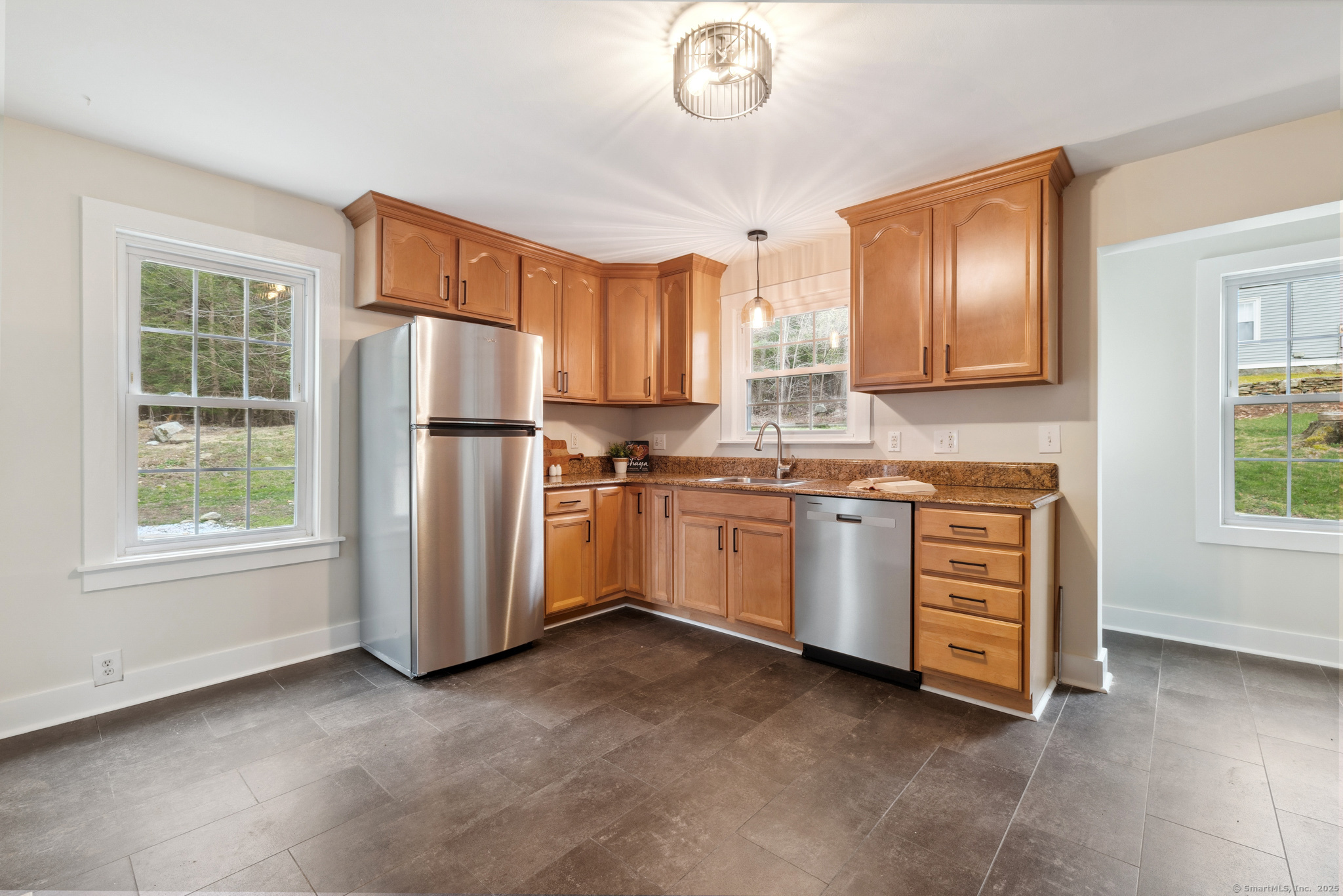 8 Conklin Road, Stafford, Connecticut image 2