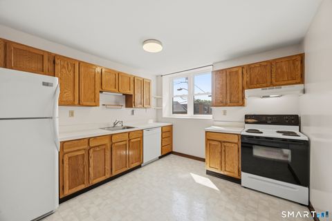 Tiny photo for 201 College Street #8, Middletown, CT 06457 (MLS # 24188705)