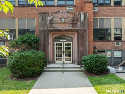 Tiny photo for 201 College Street #8, Middletown, CT 06457 (MLS # 24188705)