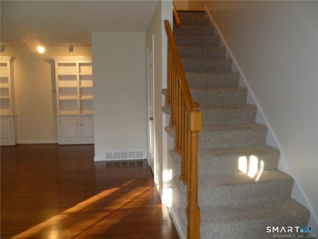 65 Main Street 31