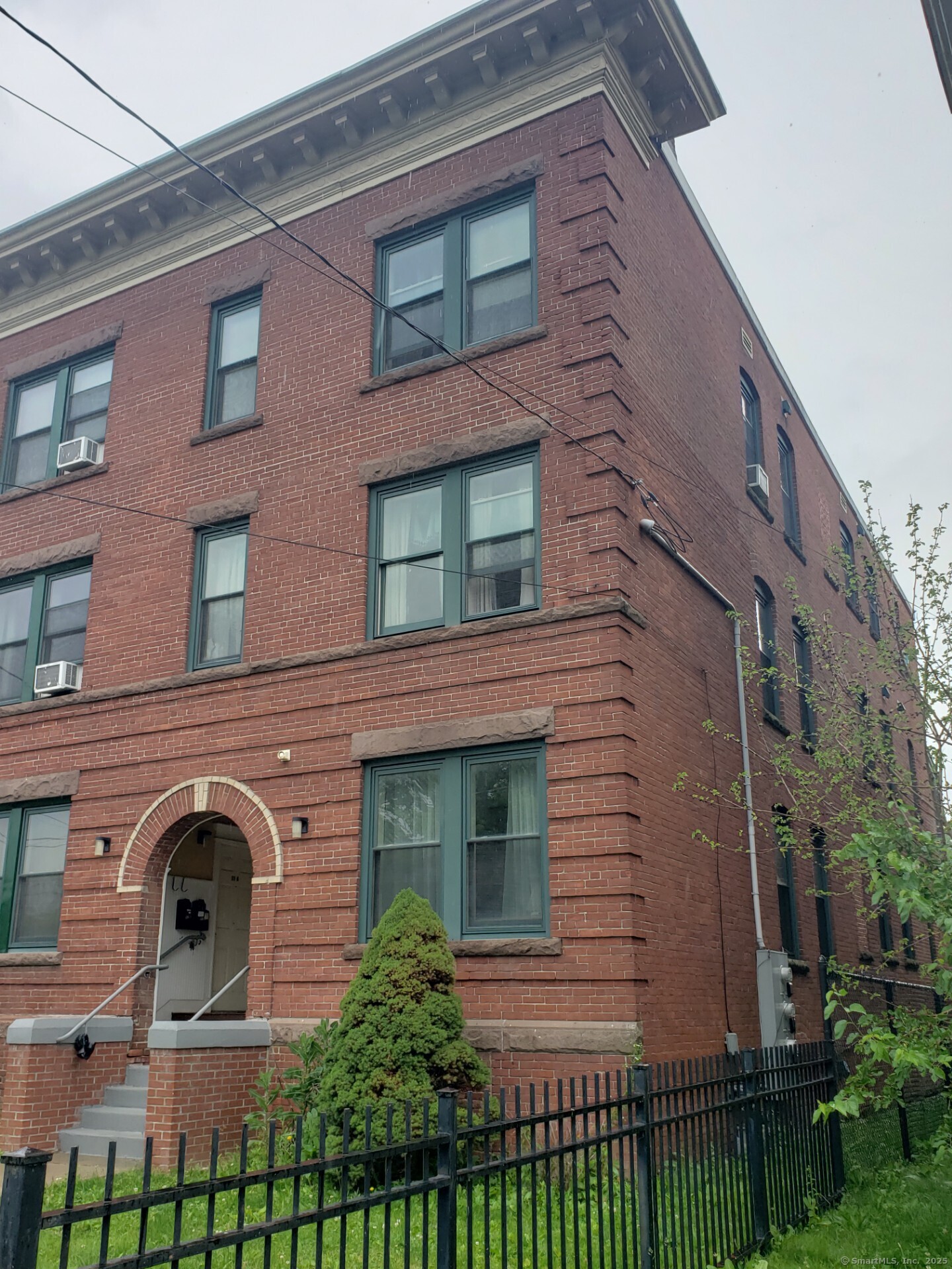 19 Edgewood Street