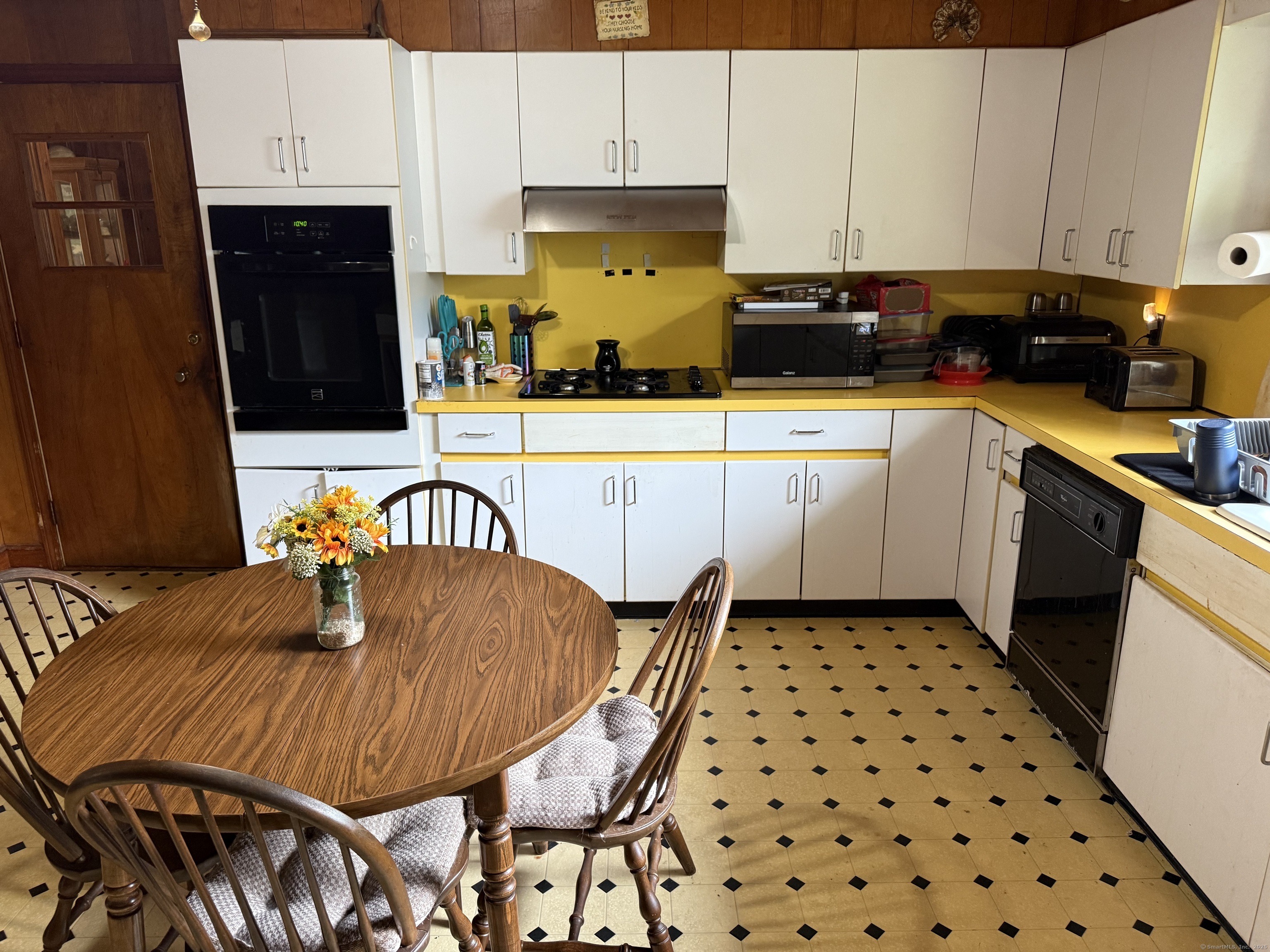 8 Bonnie Lane, Waterbury, Connecticut image 6