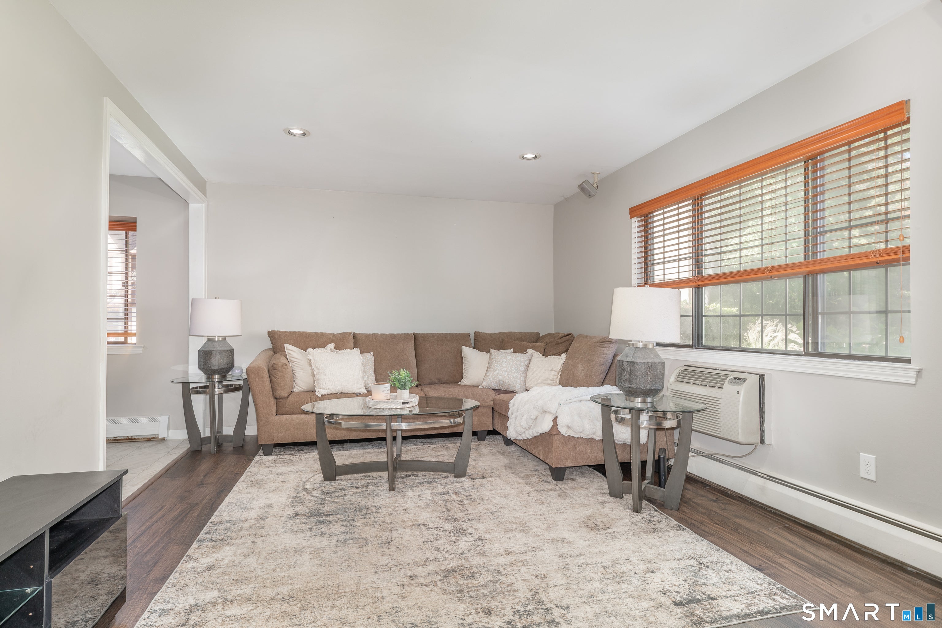 153 Foxwood Close 153