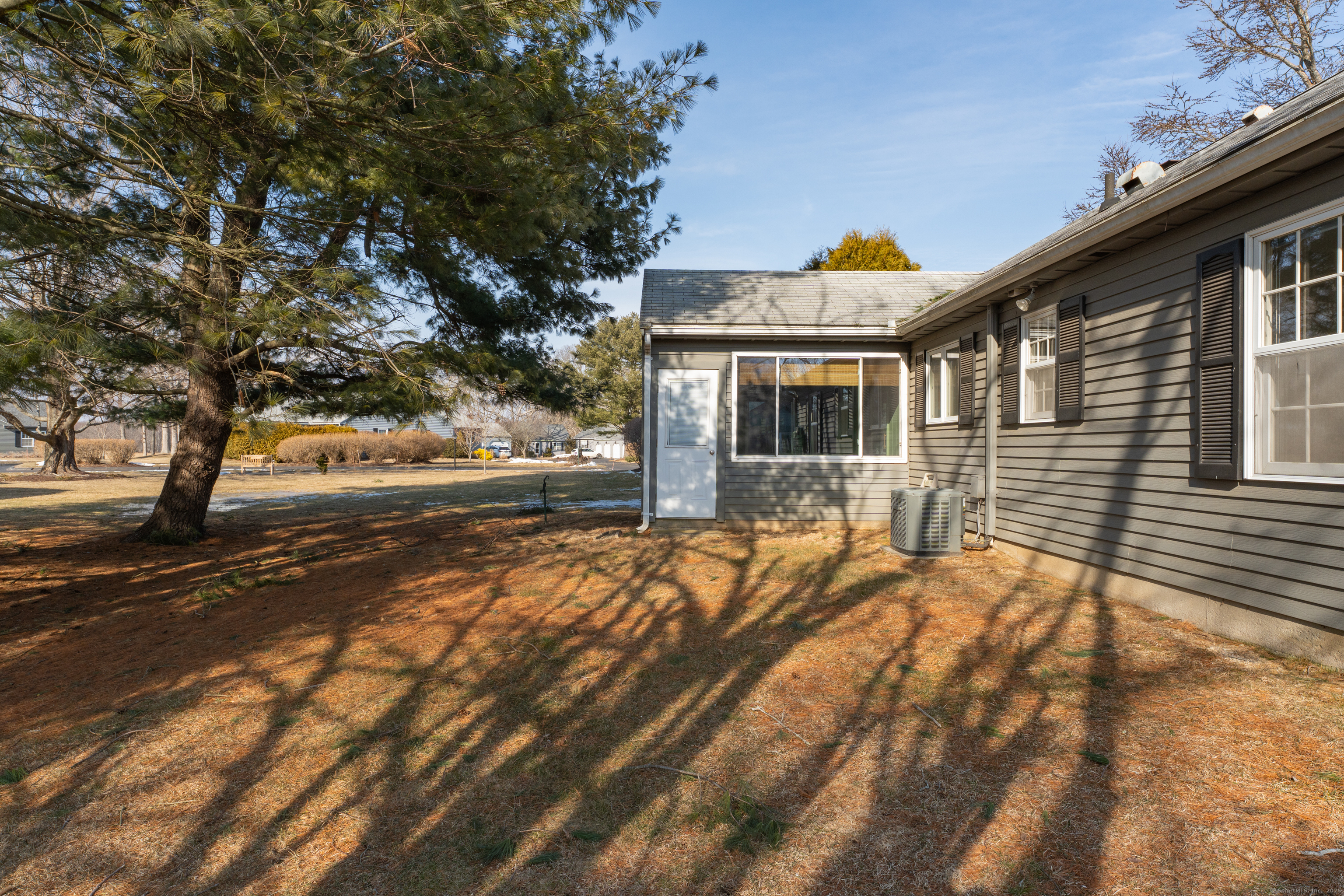 11 Aylesbury Circle #11, Madison, Connecticut image 32