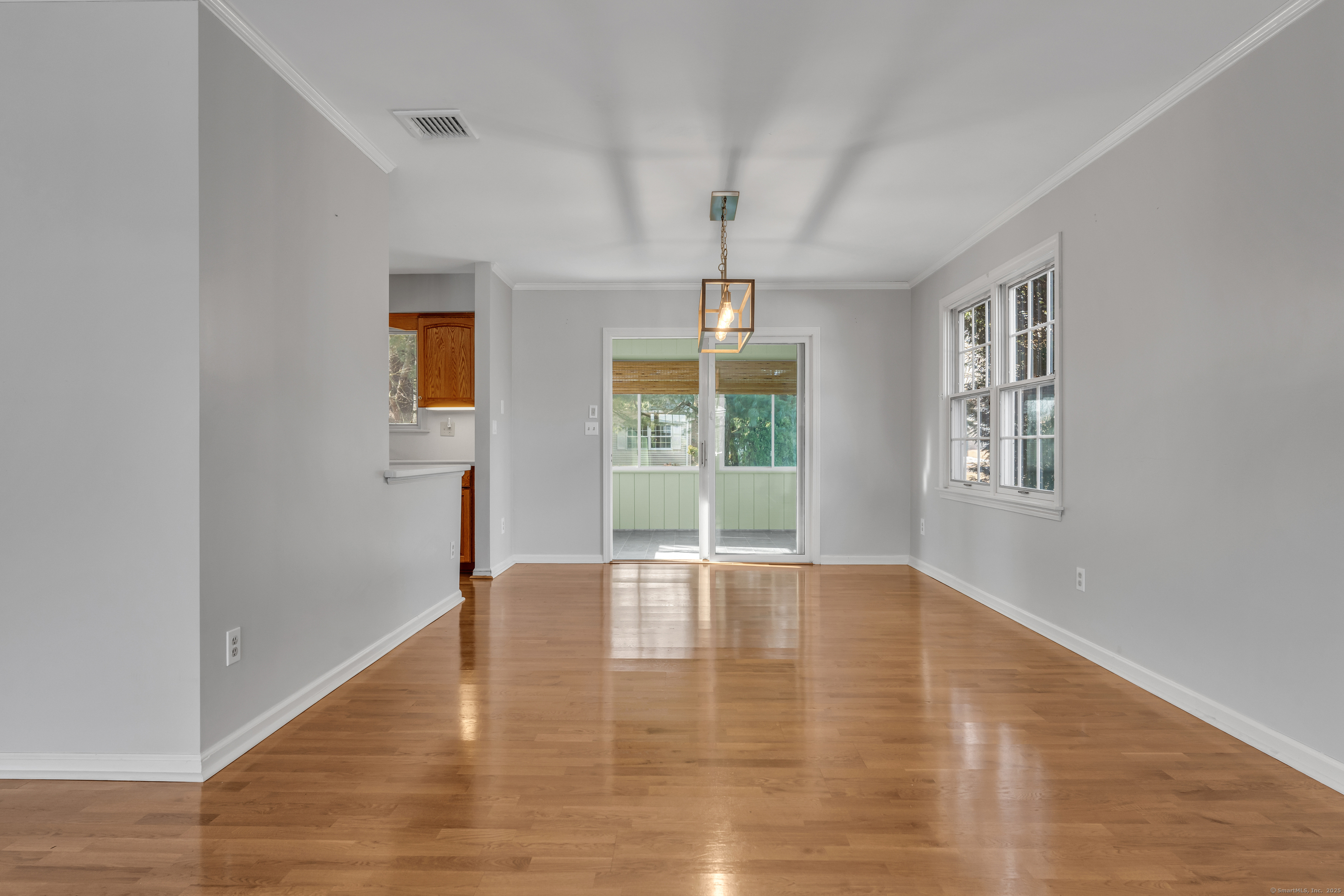 11 Aylesbury Circle #11, Madison, Connecticut image 7