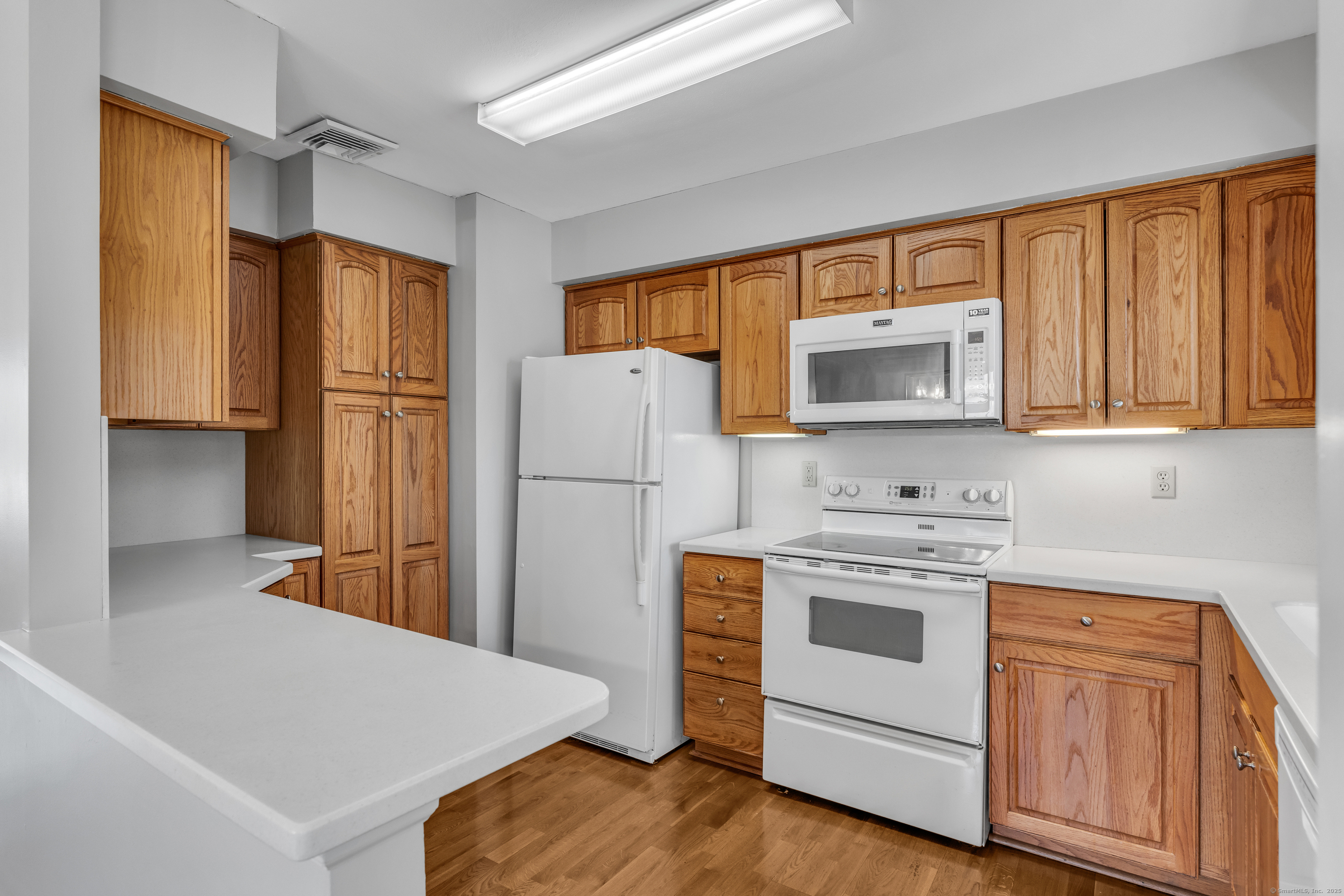 11 Aylesbury Circle #11, Madison, Connecticut image 11