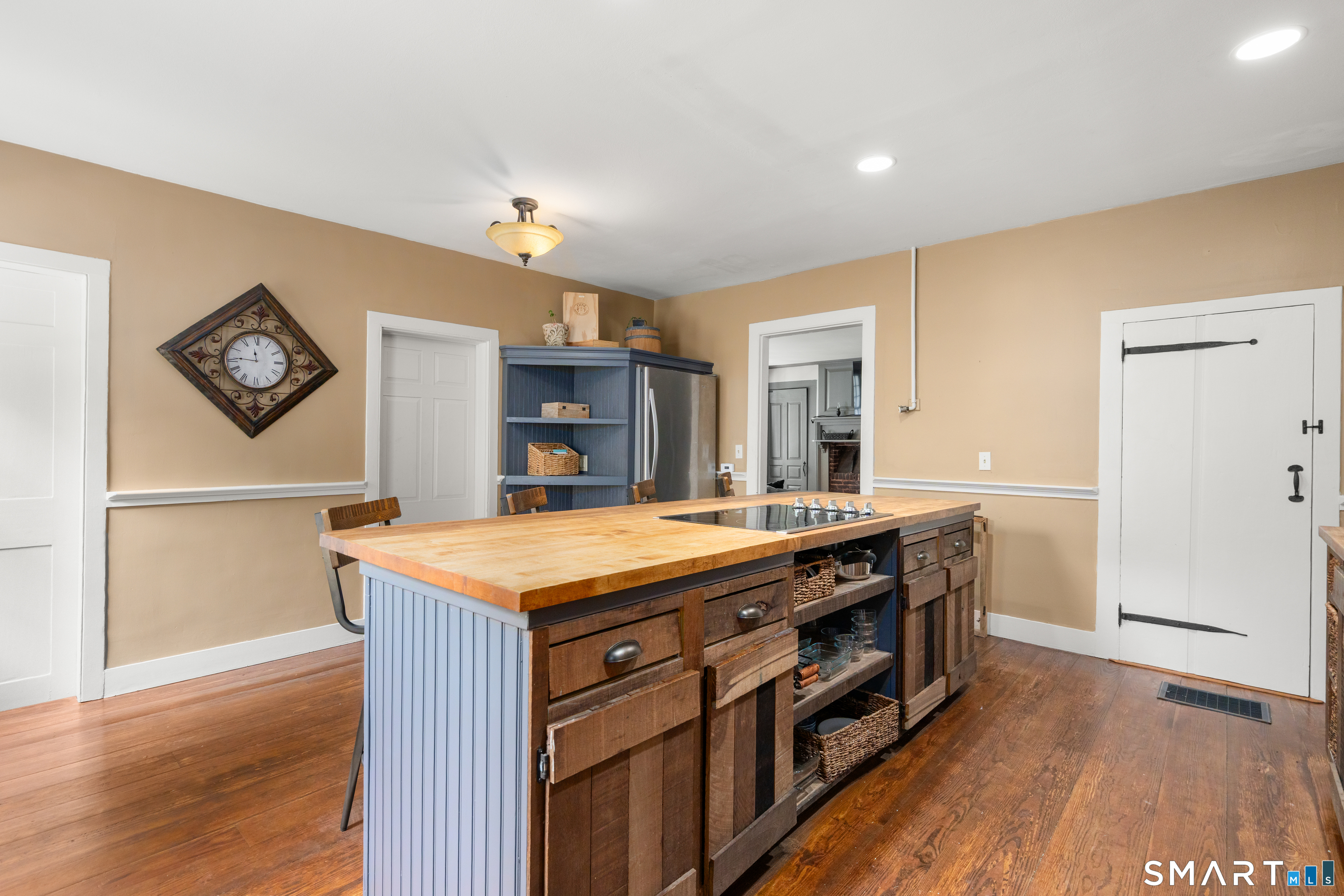 169 Whisconier Road