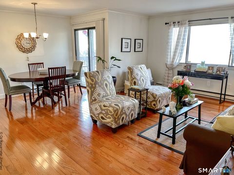 Condo For Rent - 3000 Madison Avenue #B<br/> Fairfield County, Bridgeport, CT 06606