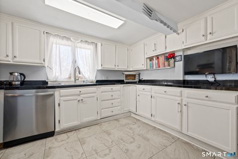 Tiny photo for 5 Wall Street, Middletown, CT 06457 (MLS # 24153151)