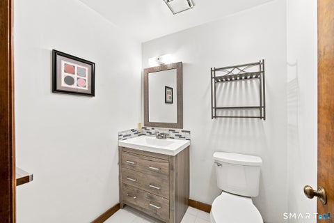 Tiny photo for 201 College Street #10, Middletown, CT 06457 (MLS # 24205649)