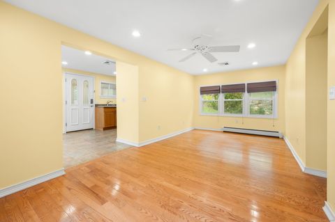 Tiny photo for 87B Cottage Road, Montville, CT 06370 (MLS # 24134231)