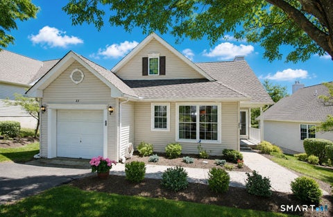 Condo For Sale - 25 Hamden Hills Drive #23<br/> Hamden, CT 06518