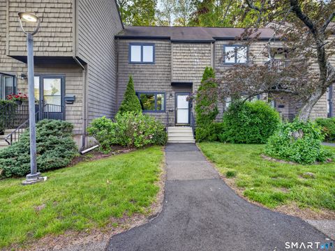 Photo of 46 Hampton Park #46, Branford, CT 06405 (MLS # 24176259)