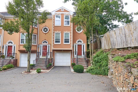 Photo of 2675 Park Avenue #5, Bridgeport, CT 06604 (MLS # 24207343)
