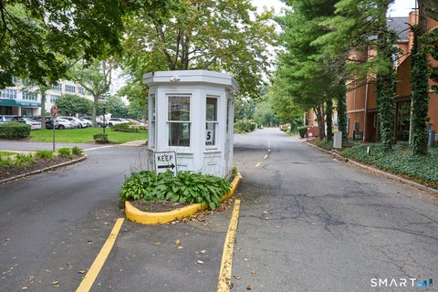 Tiny photo for 2675 Park Avenue #5, Bridgeport, CT 06604 (MLS # 24207343)