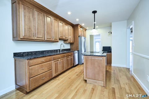 Tiny photo for 2675 Park Avenue #5, Bridgeport, CT 06604 (MLS # 24207343)