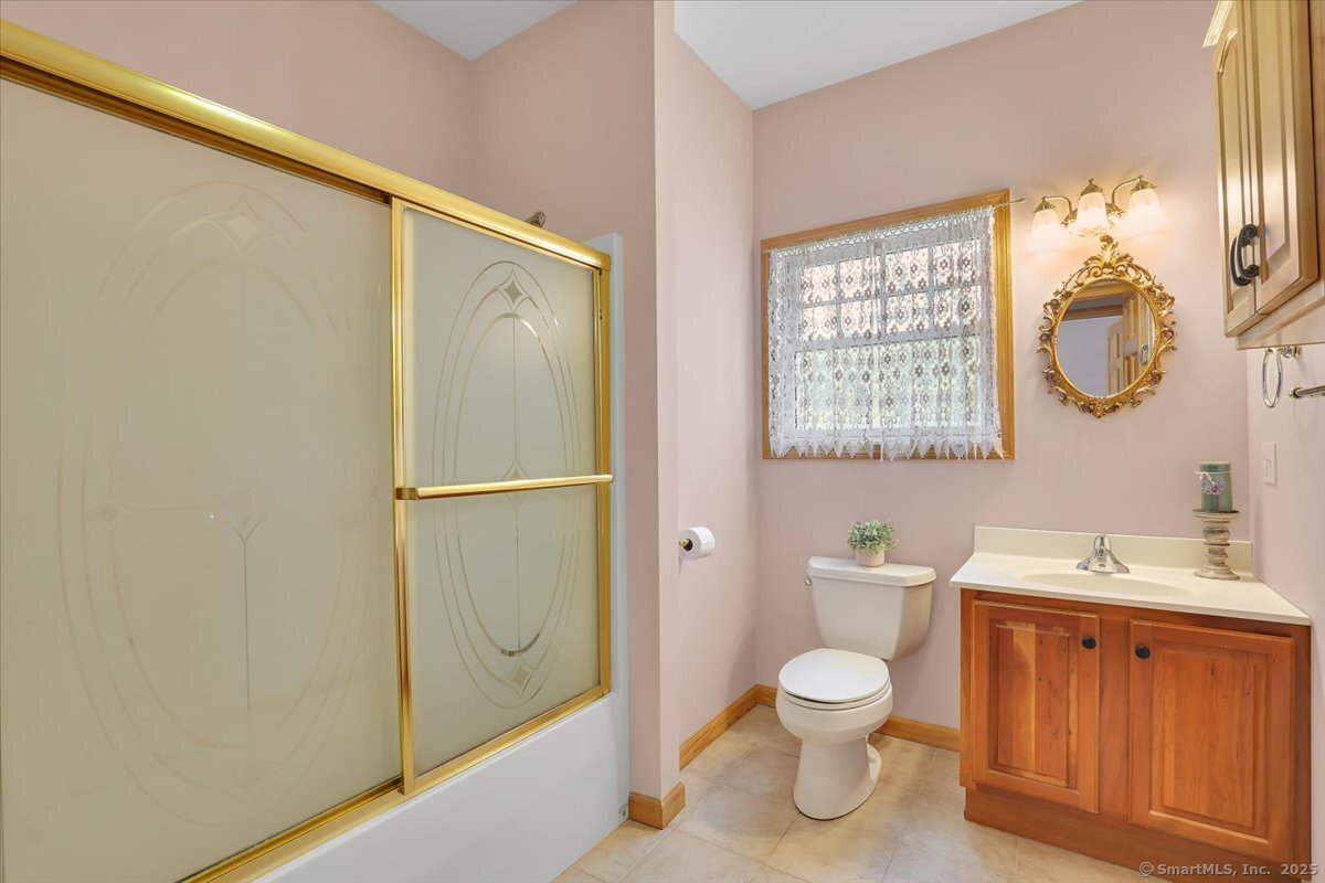 South Windsor, Connecticut 06074, United States, 2 Bedrooms Bedrooms, ,2 BathroomsBathrooms,Residential,Active,179296