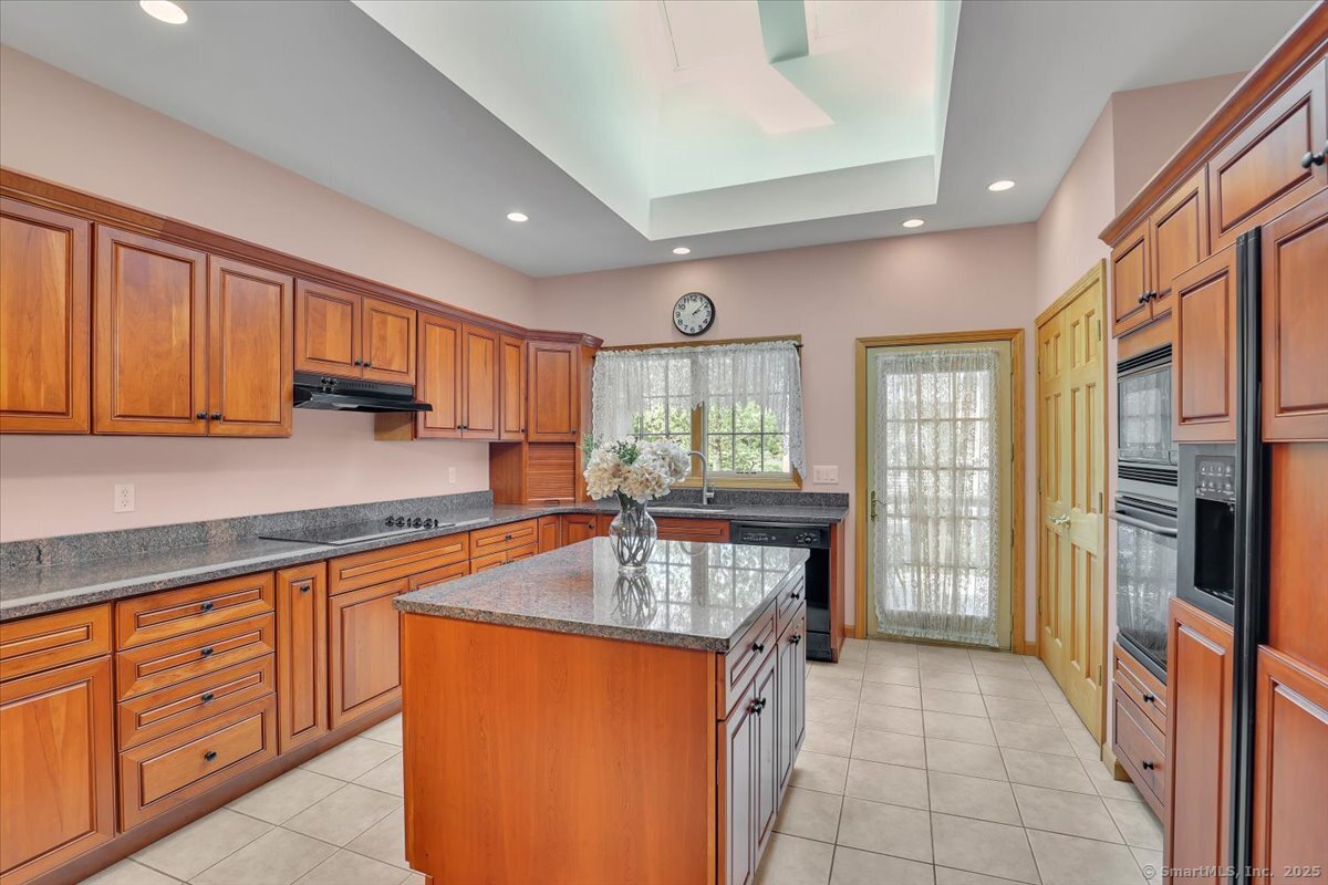 South Windsor, Connecticut 06074, United States, 2 Bedrooms Bedrooms, ,2 BathroomsBathrooms,Residential,Active,179296