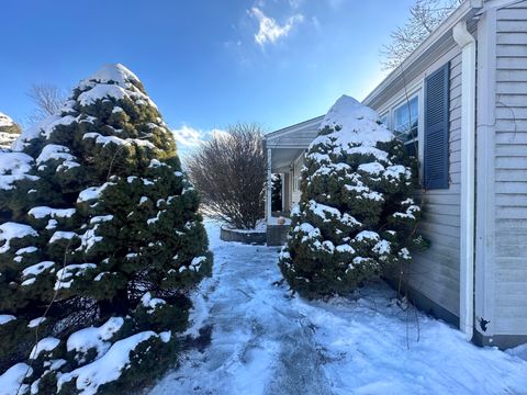 A home in Windsor Locks