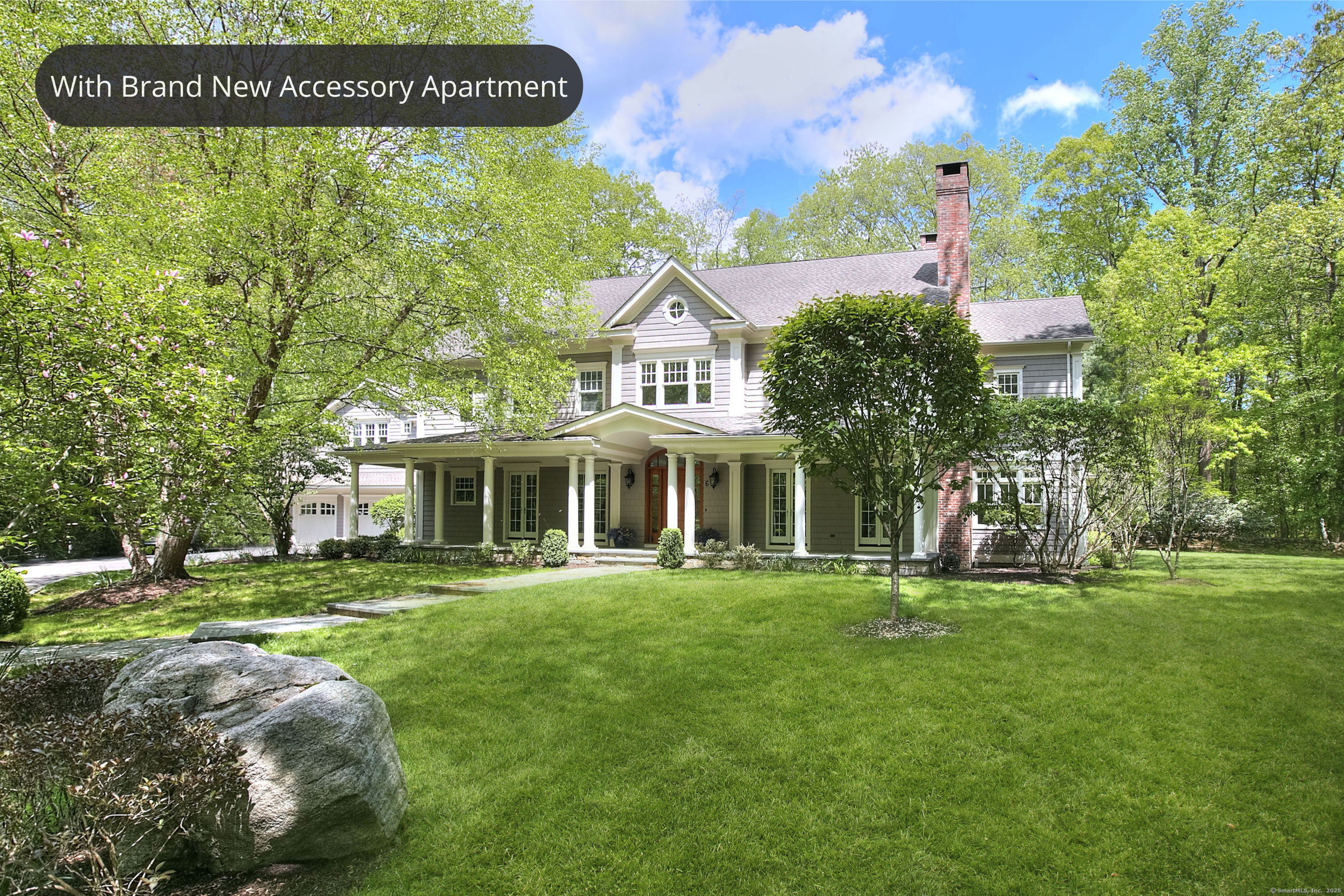 Florian Court, Westport, Connecticut - 5 Bedrooms  
7 Bathrooms  
13 Rooms - 
