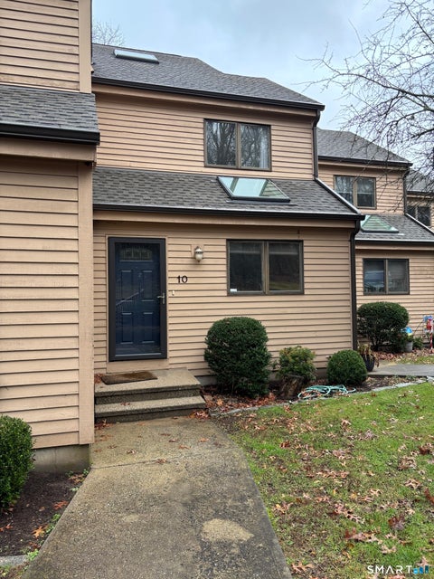 Tiny photo for 103 W Main Street #10, East Lyme, CT 06357 (MLS # 24206414)