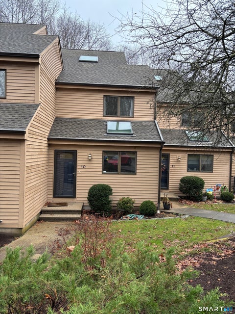 Tiny photo for 103 W Main Street #10, East Lyme, CT 06357 (MLS # 24206414)