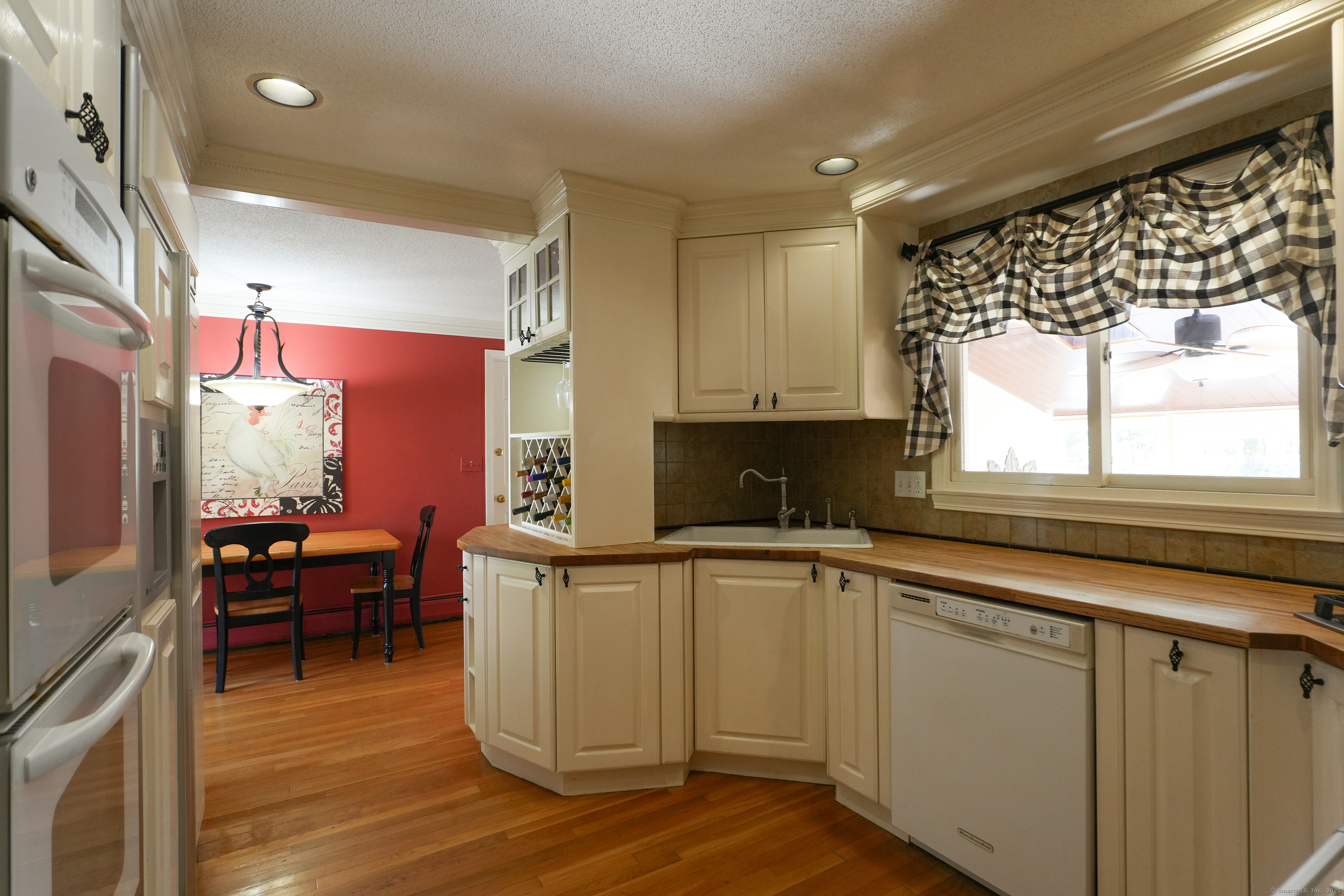 96 Candlewood Lane, Southington, Connecticut image 3