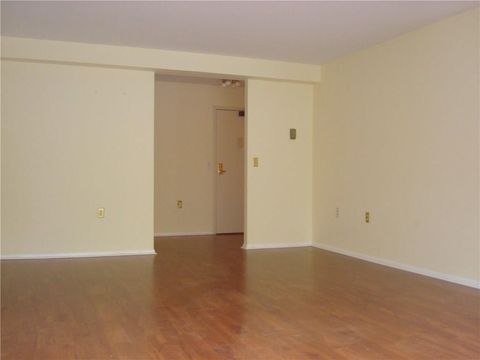 Tiny photo for 887 Farmington Avenue #APT 2K, West Hartford, CT 06119 (MLS # 24145804)