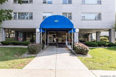 Photo of 887 Farmington Avenue #APT 2K, West Hartford, CT 06119 (MLS # 24145804)