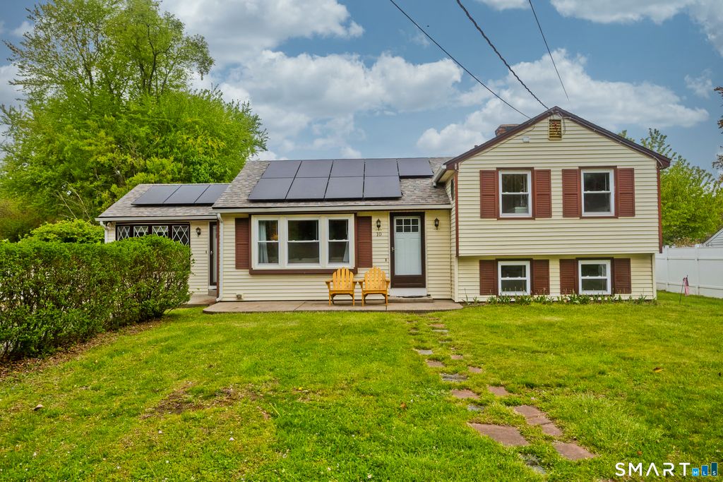 Photo of 10 Lin Sal Street, Windsor Locks, CT 06096 (MLS # 24173846)