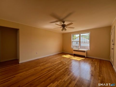 Tiny photo for 35 Nob Hill Circle #D, Bridgeport, CT 06610 (MLS # 24145283)