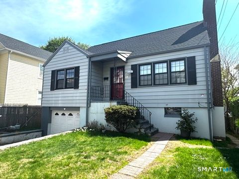 Photo of 24 Homestead Avenue, Stamford, CT 06902 (MLS # 24171425)